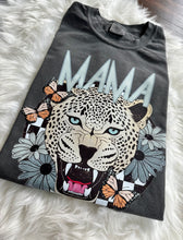 Load image into Gallery viewer, Leopard Mama