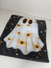 Load image into Gallery viewer, Floral Ghost