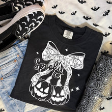Load image into Gallery viewer, Spooky Lace Pumpkins