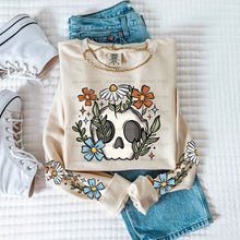 Load image into Gallery viewer, Blooming Skull *Exclusive*
