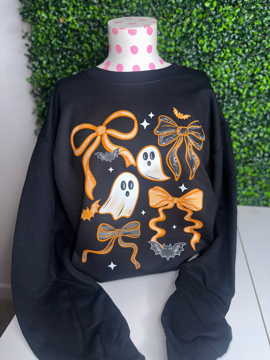 Bows & Ghosts